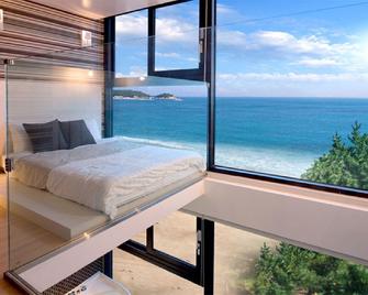 Goseong Lahene Pool Villa J - Goseong - Bedroom