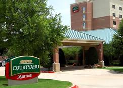 Courtyard by Marriott Dallas Addison/Quorum Drive - Addison - Bâtiment