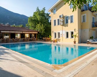 Gunes Boutique Hotel - Fethiye - Bazén