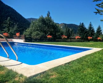Apartamentos Multibaqueira - Salardú - Pool