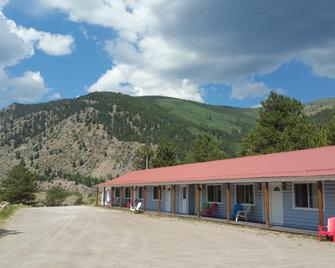 Alpine Moose Lodge - Lake City - Building