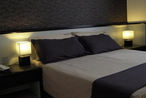 Hotel New York - Milan - Bedroom