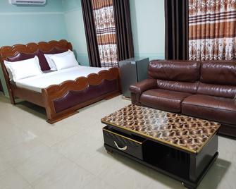 Flat Hotel Kandolo Gombe - Kinshasa - Bedroom