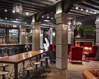 جينيراتور فينس - البندقية - بار