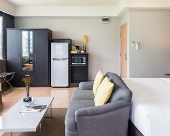 Alt Hotel Nana By Uhg - Bangkok - Bedroom